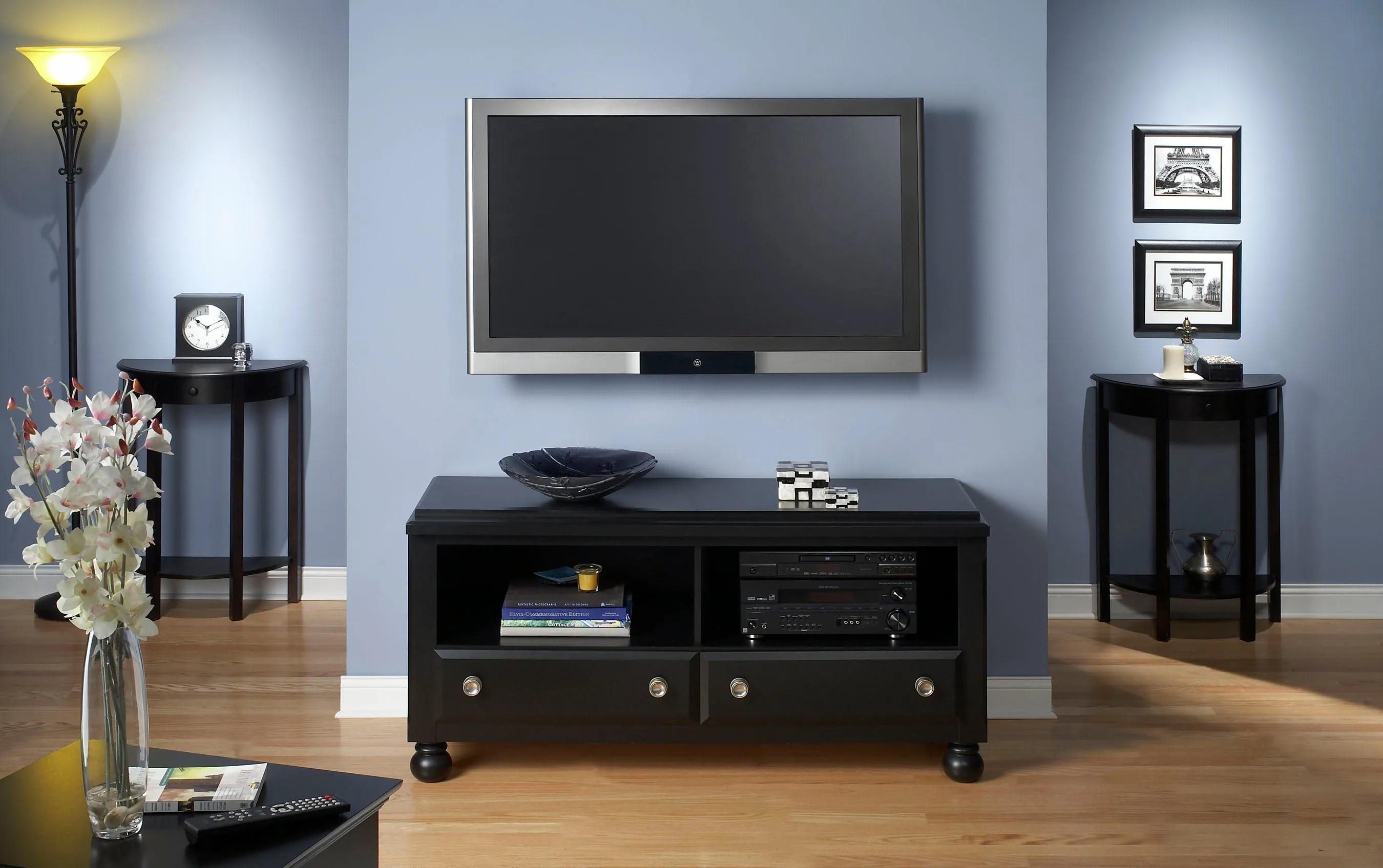 Product photography for TV wall mount